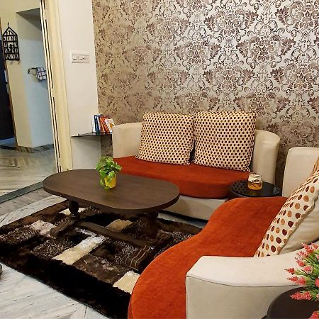 Aditya Premium Homestay- Furnished Air Conditioned- 2Bhk 贾巴尔普尔 外观 照片