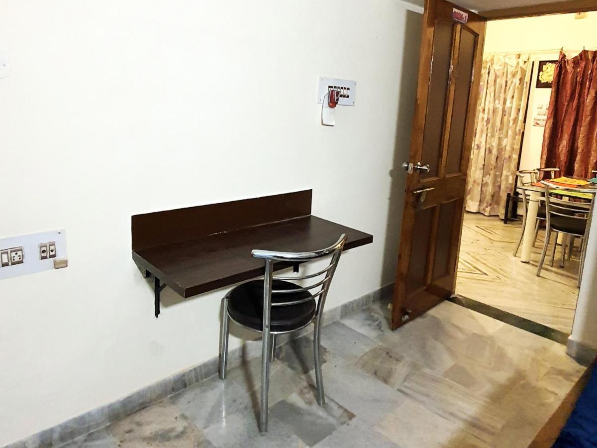 Aditya Premium Homestay- Furnished Air Conditioned- 2Bhk 贾巴尔普尔 外观 照片