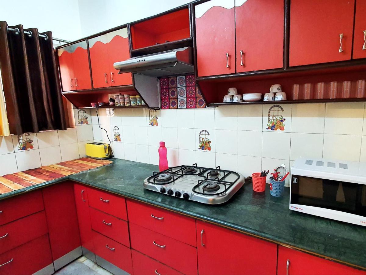 Aditya Premium Homestay- Furnished Air Conditioned- 2Bhk 贾巴尔普尔 外观 照片
